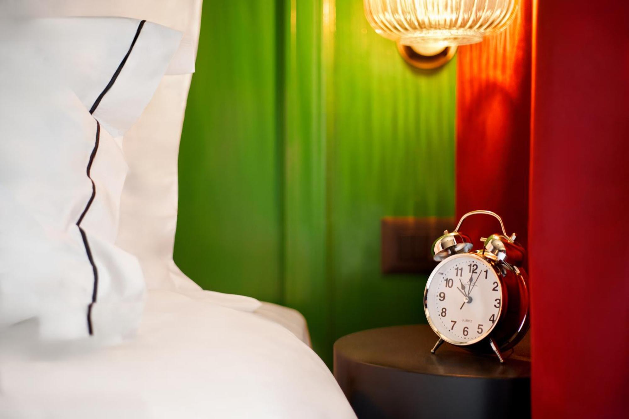 Soho Athinas 60 Hotel Атина Екстериор снимка