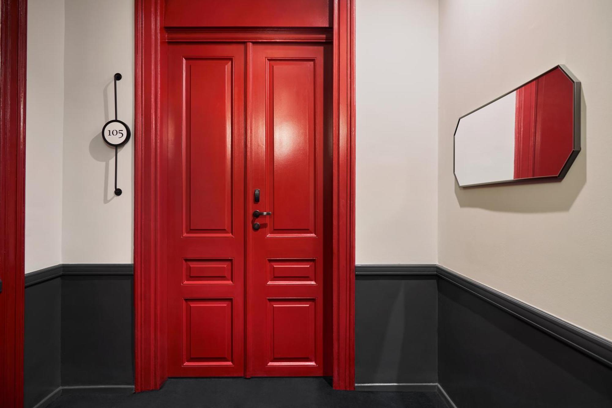 Soho Athinas 60 Hotel Атина Екстериор снимка