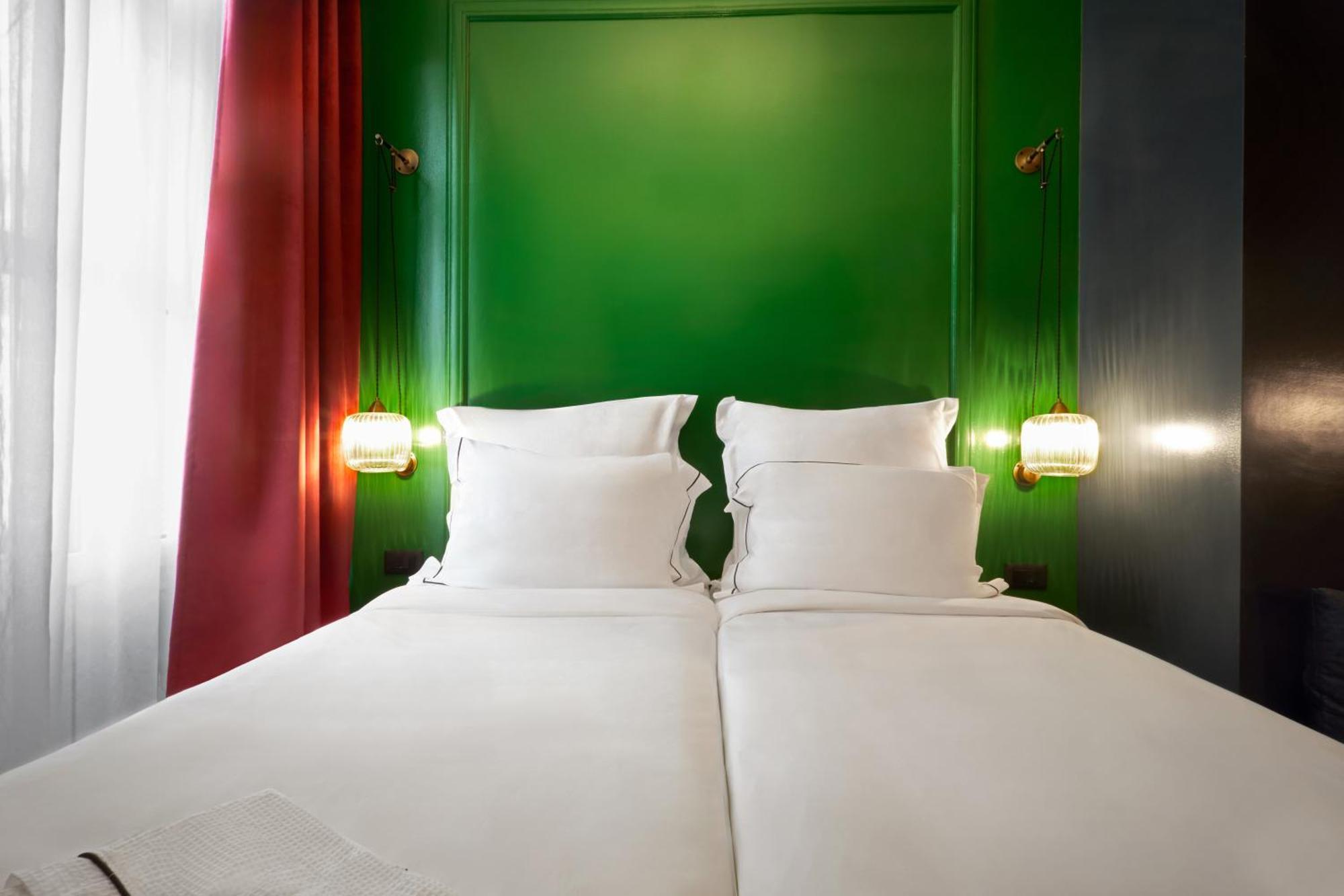 Soho Athinas 60 Hotel Атина Екстериор снимка