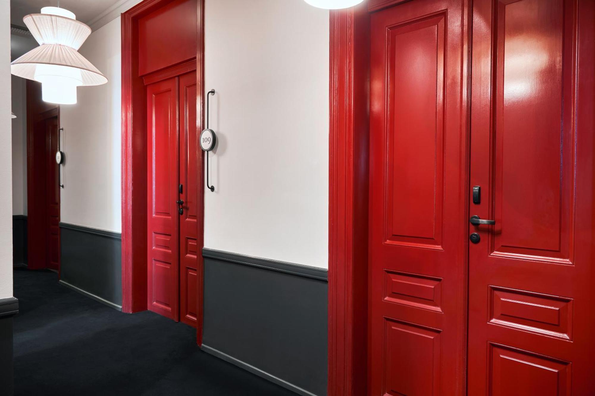 Soho Athinas 60 Hotel Атина Екстериор снимка