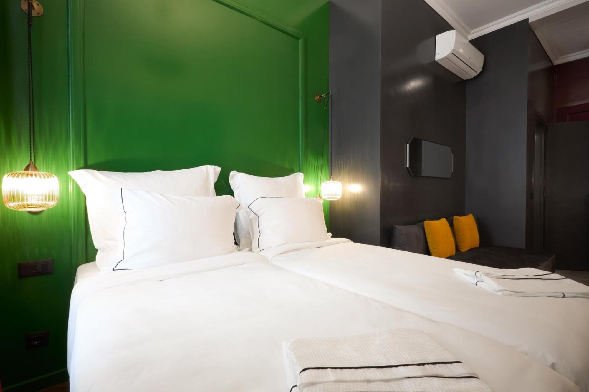 Soho Athinas 60 Hotel Атина Екстериор снимка